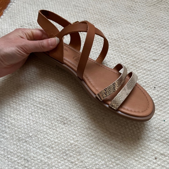 Seychelles Strappy Flat Sandals Size 7 - Picture 6 of 9